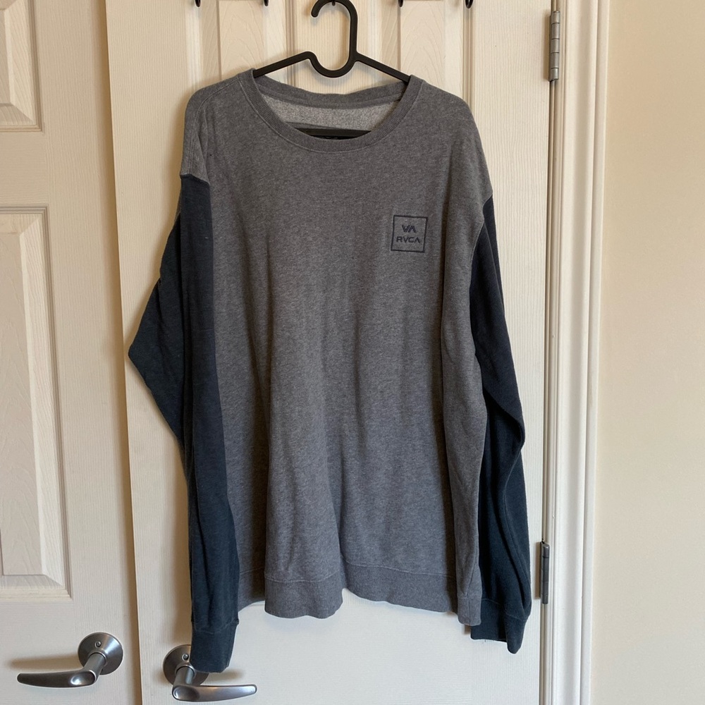 RVCA Crewneck sweater